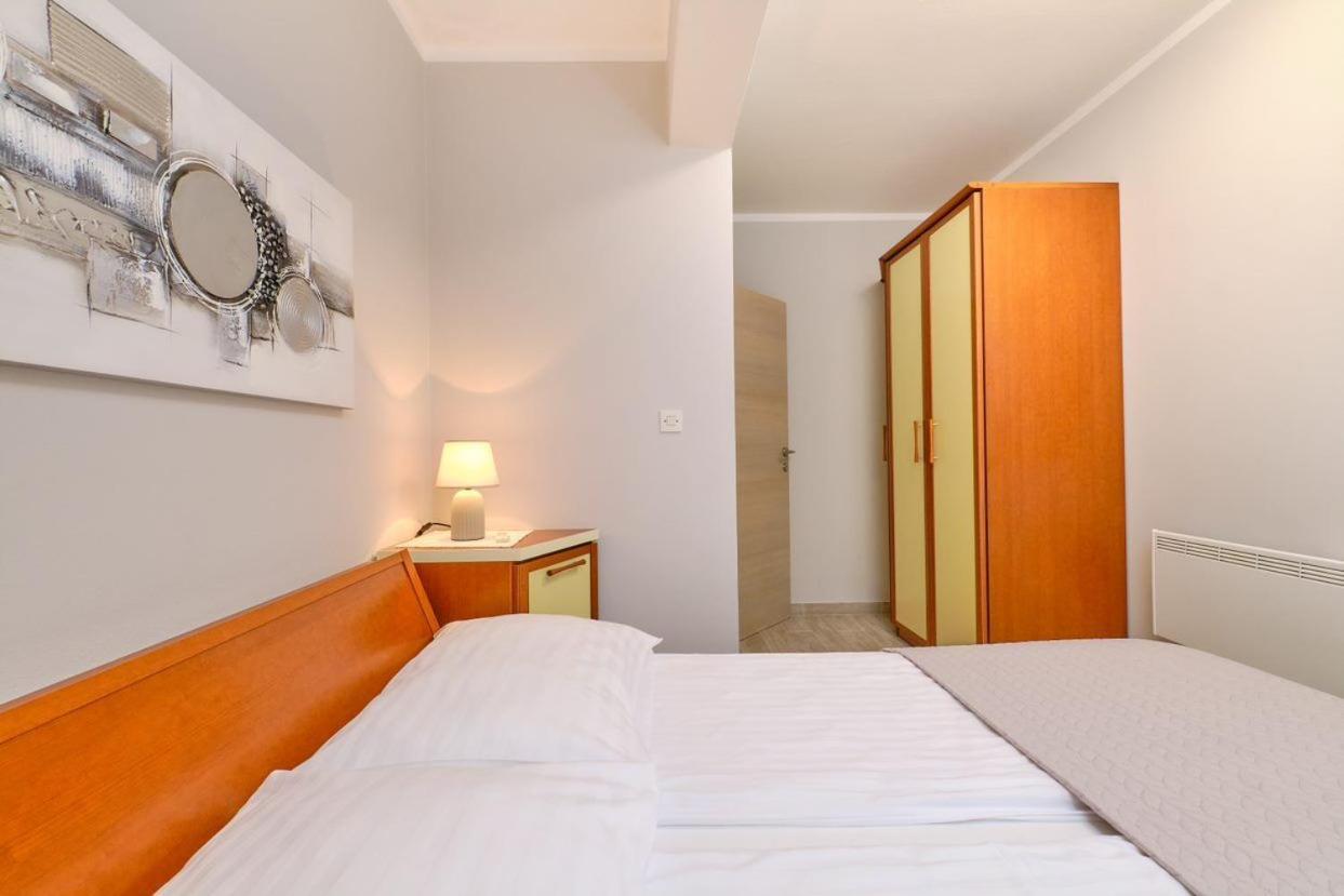 Apartments Enna مالي لوشينغْ المظهر الخارجي الصورة