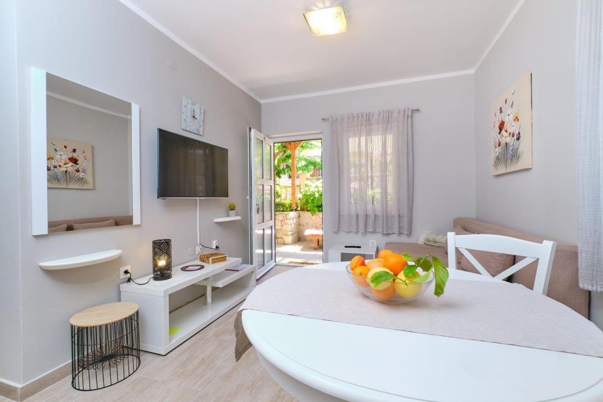 Apartments Enna مالي لوشينغْ المظهر الخارجي الصورة