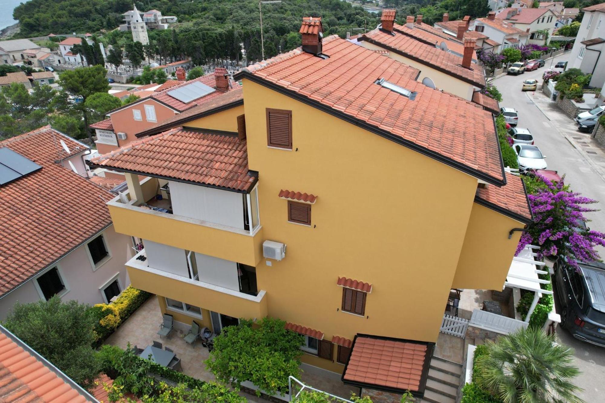 Apartments Enna مالي لوشينغْ المظهر الخارجي الصورة
